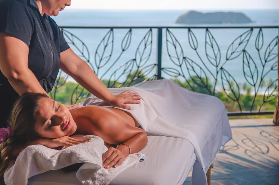 Servicio de spa frente al océano